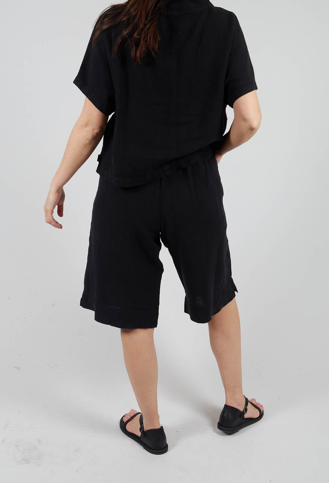 Tamal Shorts in Black