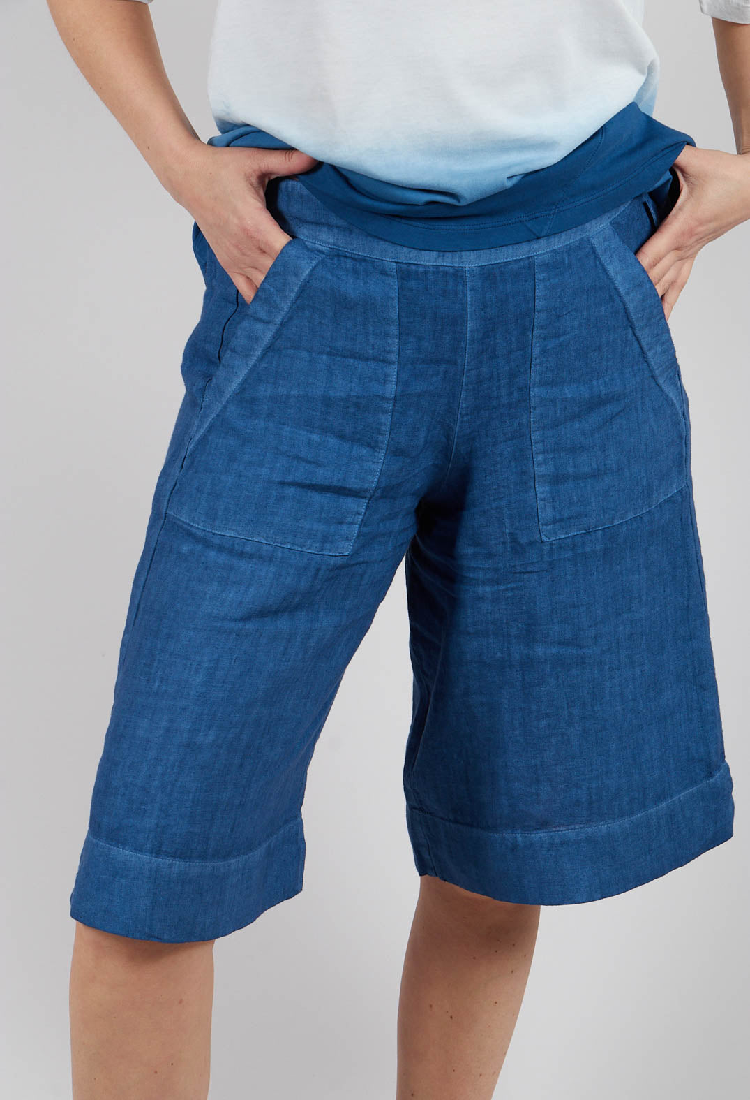 Tamal Shorts in Eve Blue