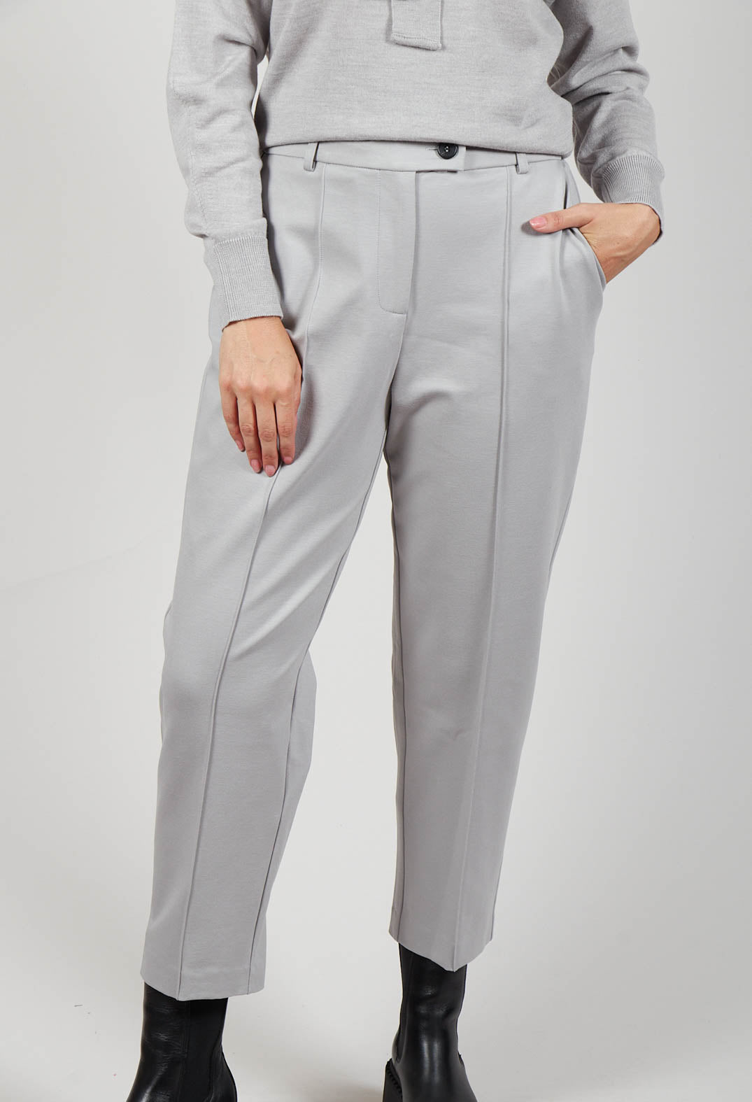 Tapered Jersey Trousers in Perla