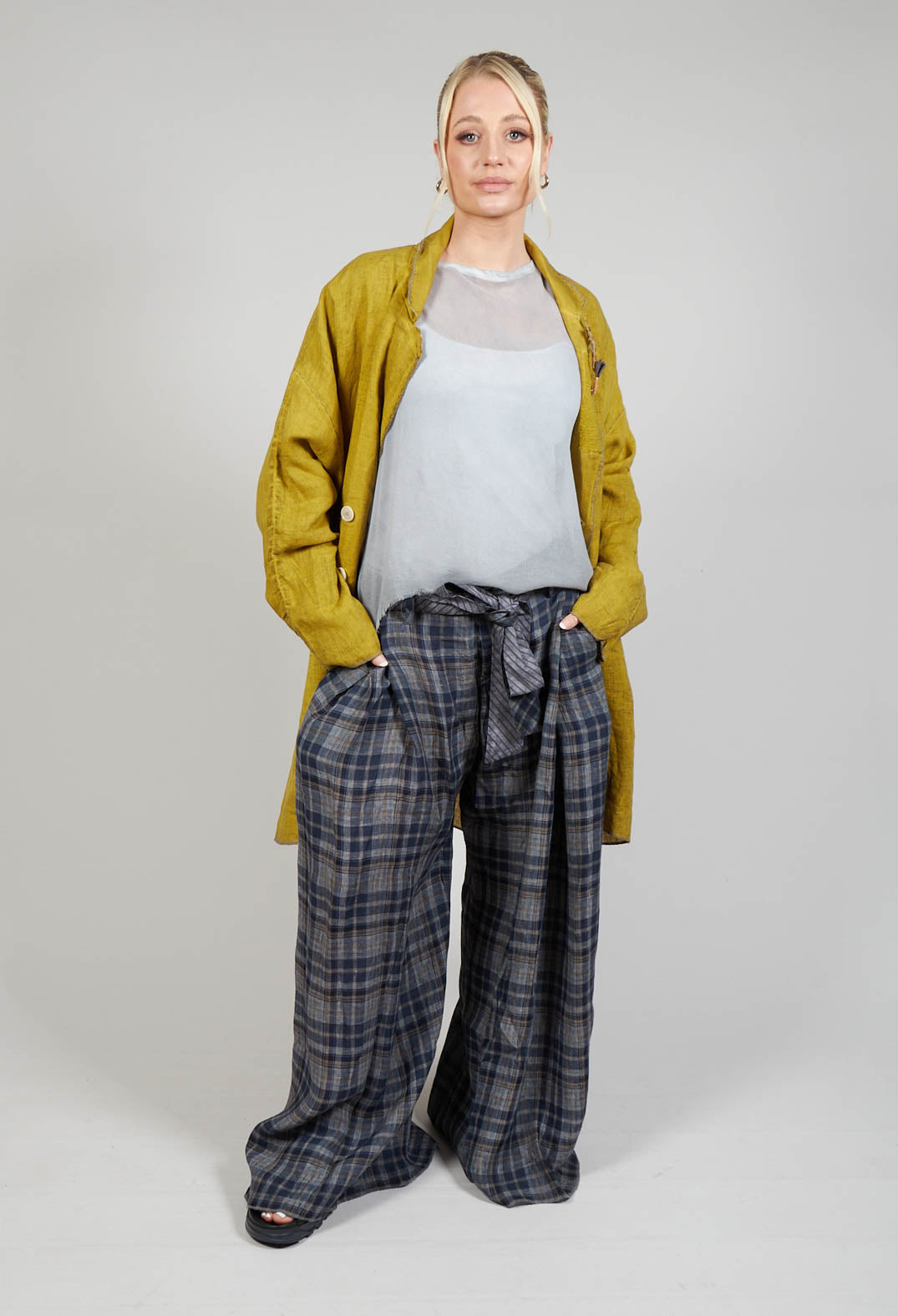 Tie Belt Trousers in Original Grey Tartan