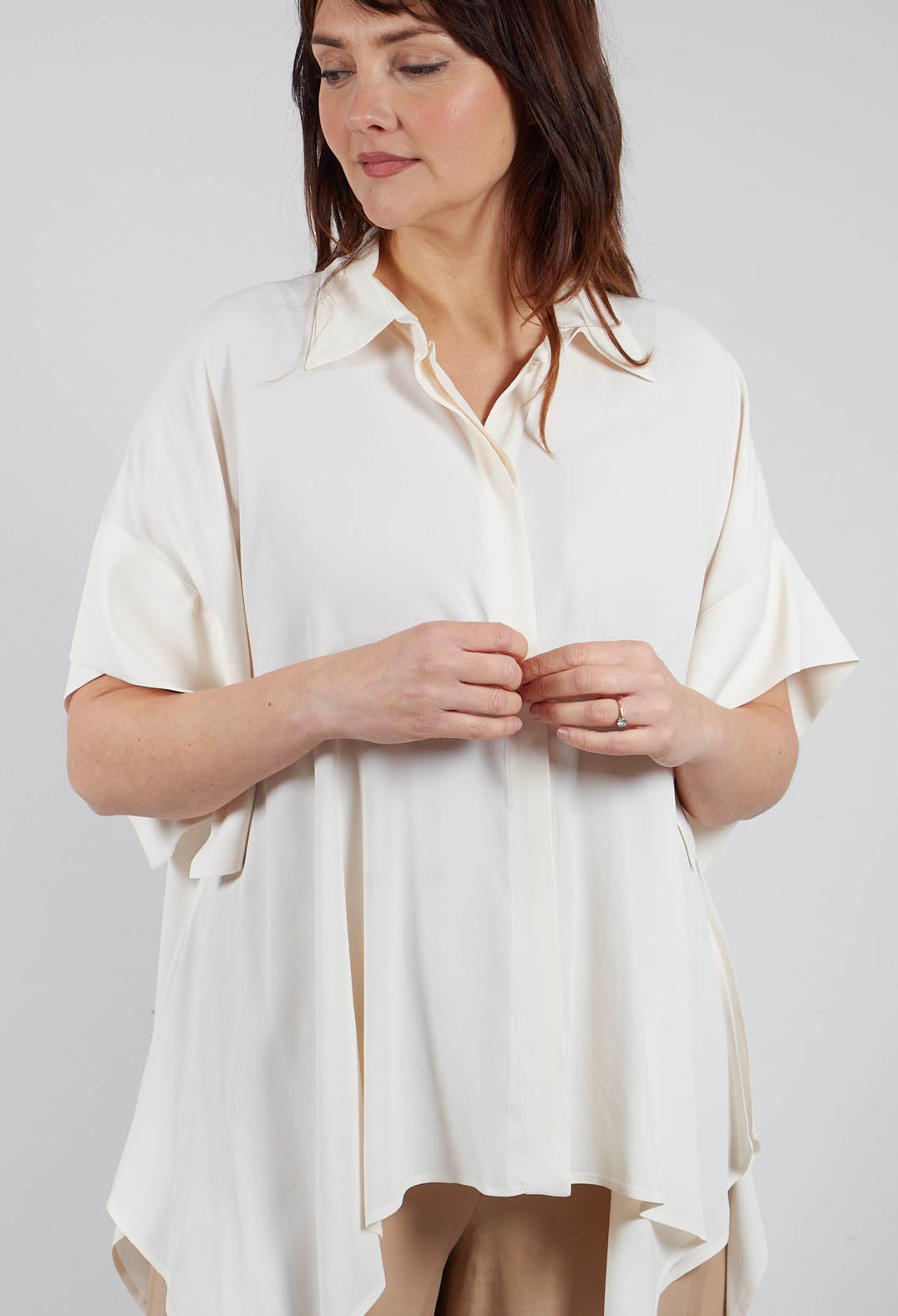 Torre Shirt with Pointed Hem in Sea Salt