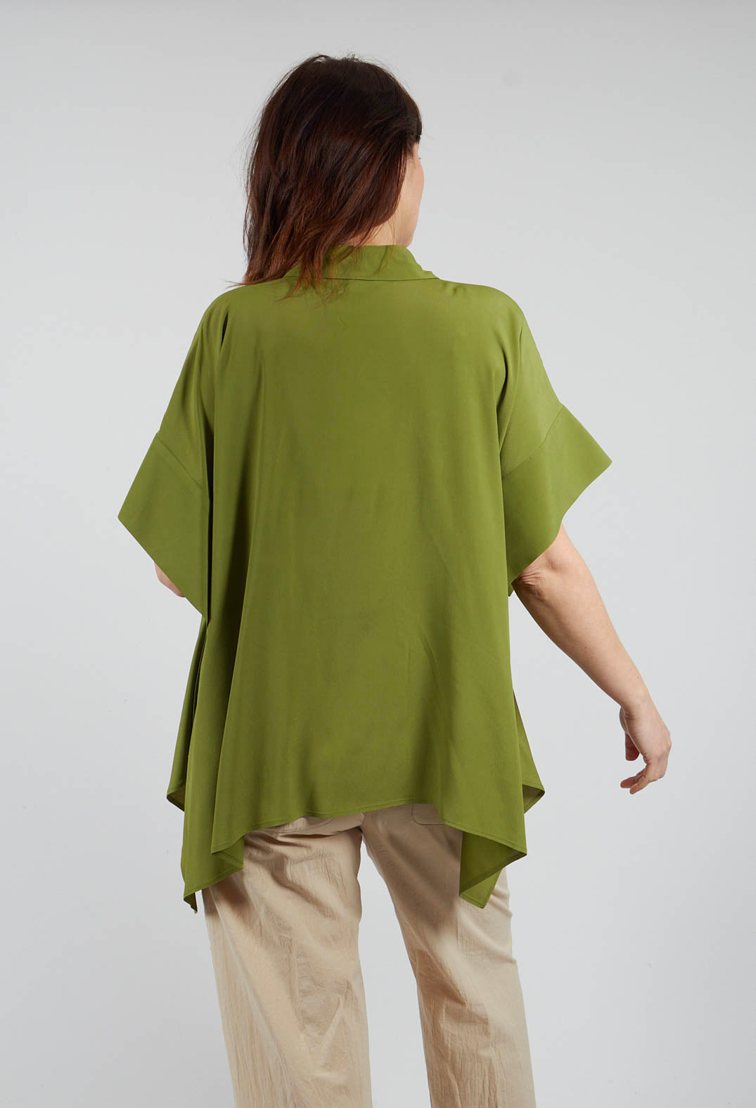 Torre Shirt with Pointed Hem in Wasabi