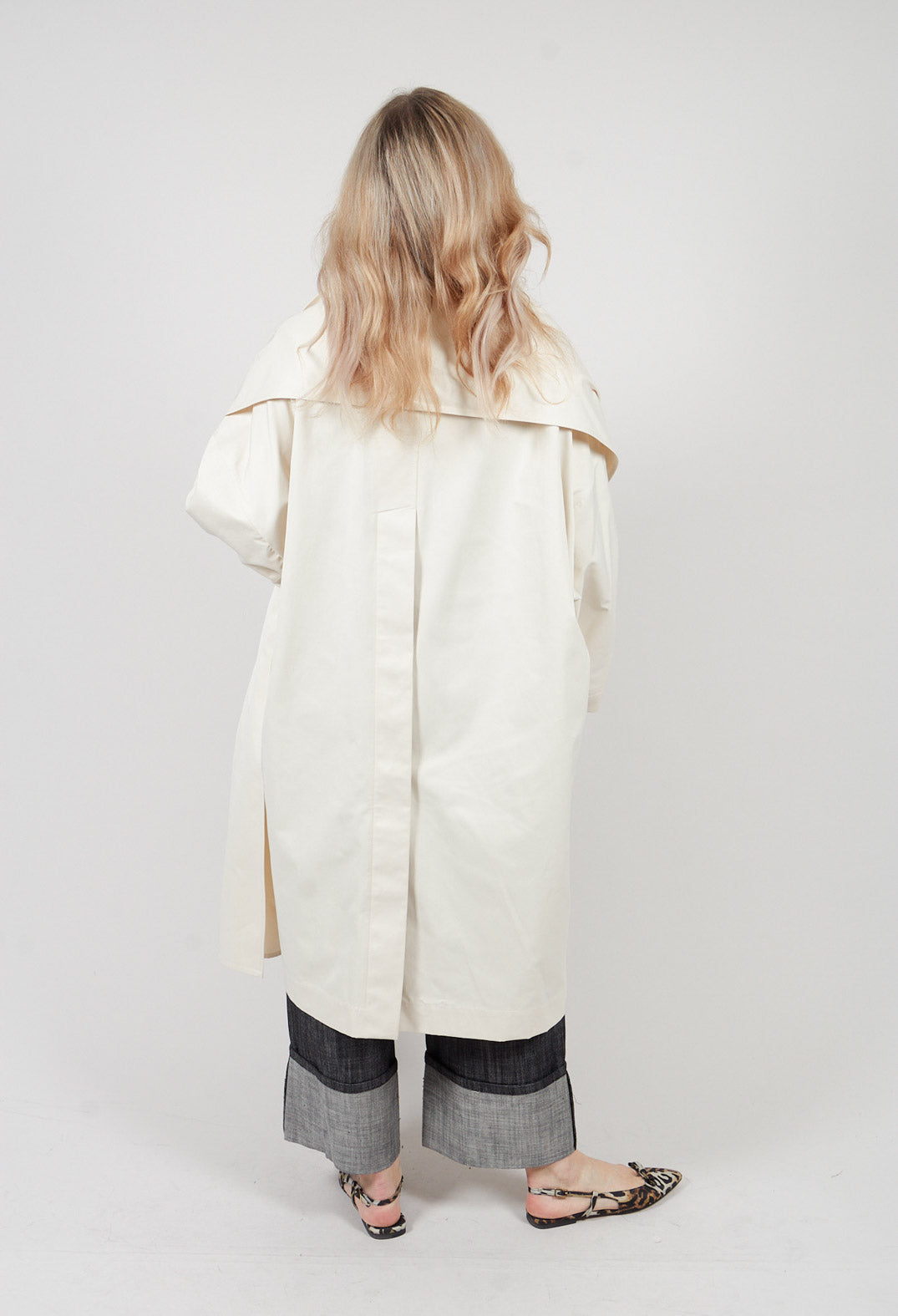 Trench Coat in Vanilla