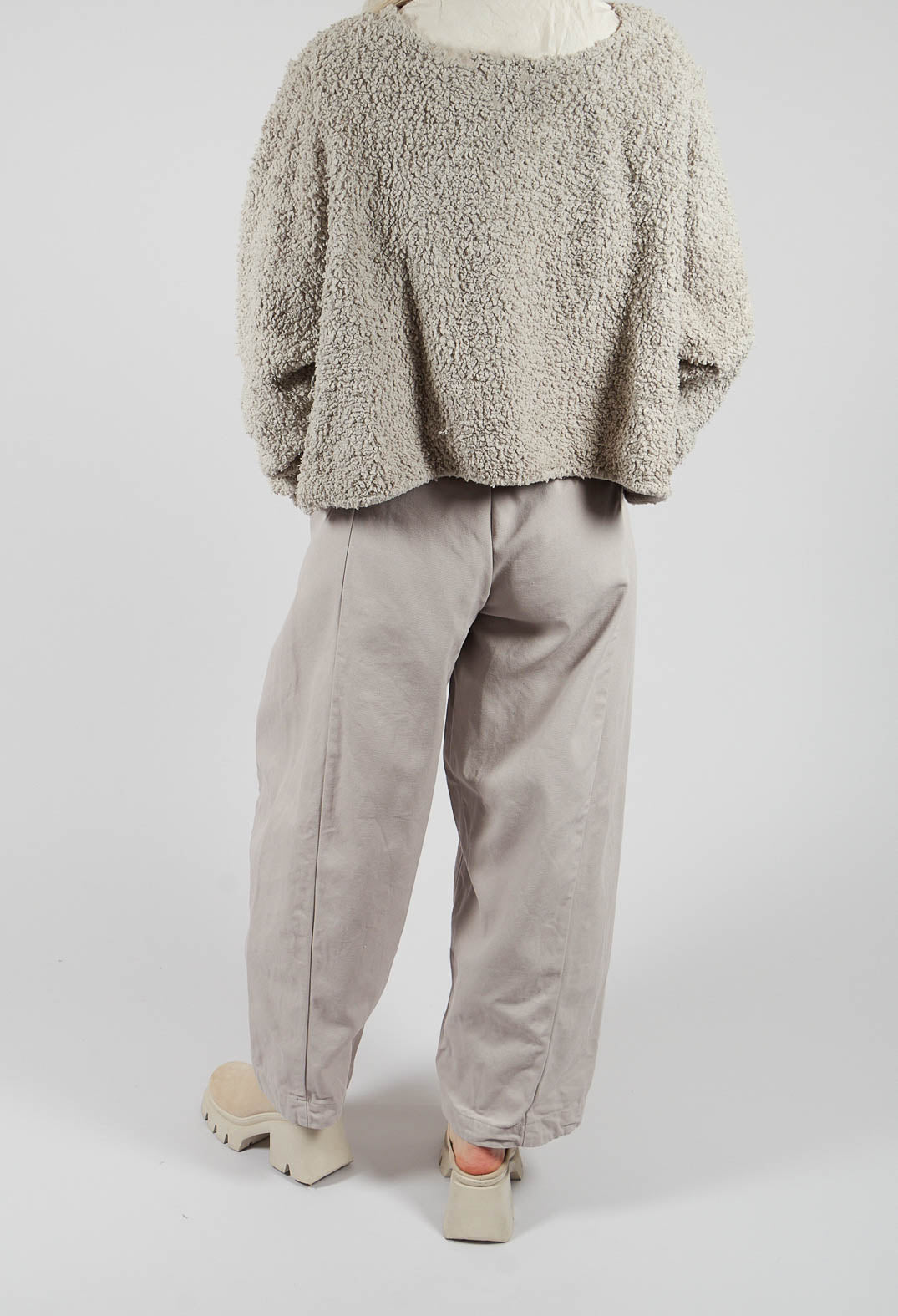 Triehtmant Trousers in Kiesel
