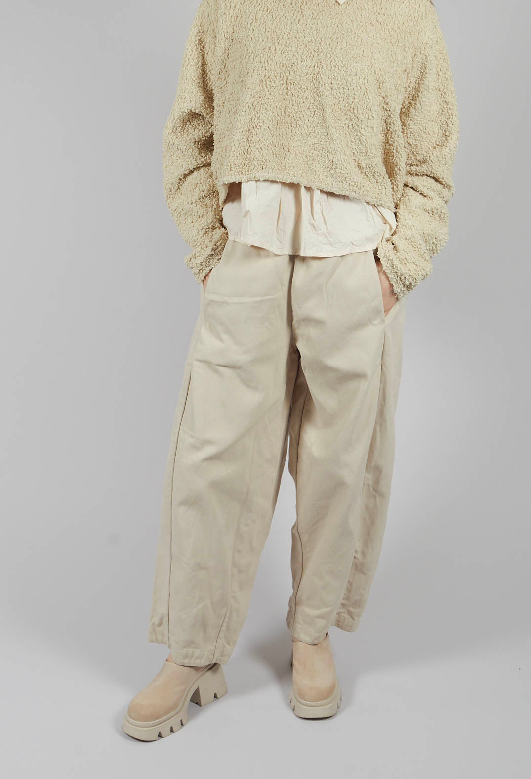 Triehtmant Trousers in Stroh