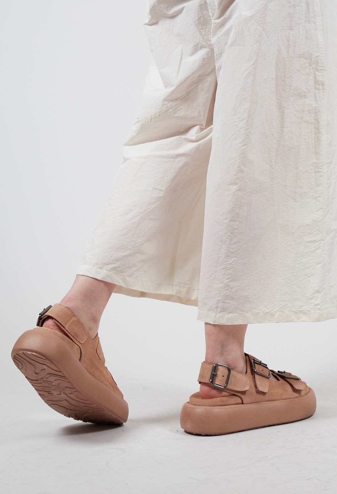 Triple Strap Platform Sandal in London Cheyenne