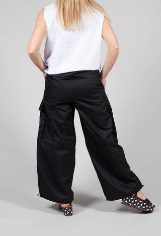 Trousers in Black