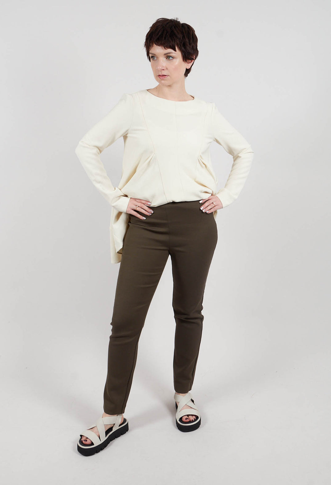 Skinny Leg Trousers in Modica Kaki
