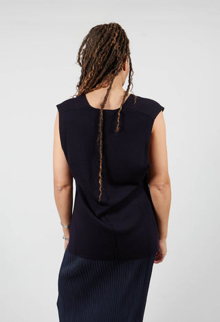 V-Neck Knitted Vest in Nero
