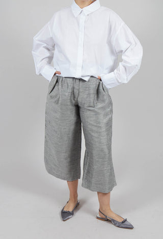 Cropped Wide Leg Trousers in Light Grey