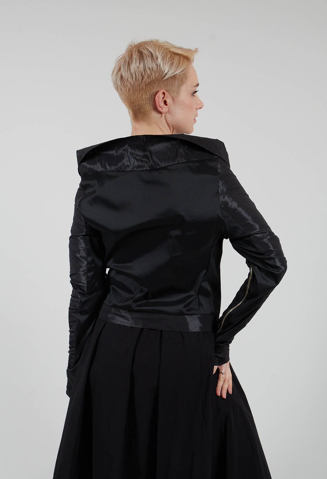 Vaca Jackets in Black