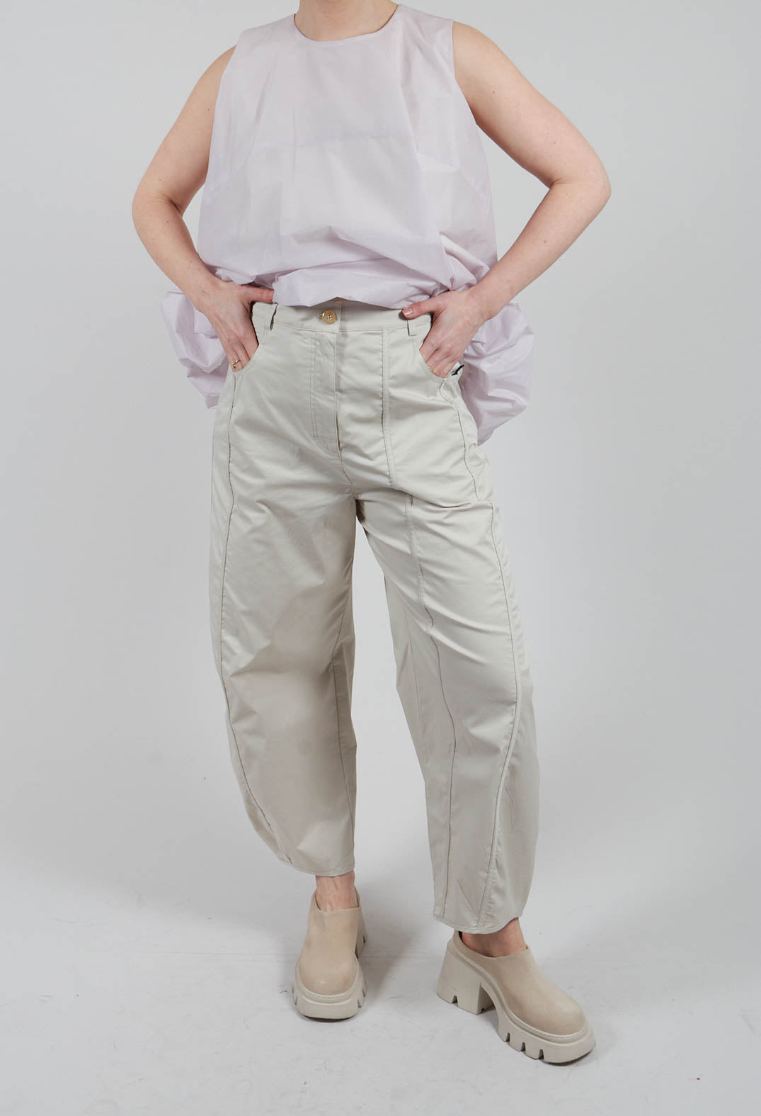 Vel Trousers in Grey
