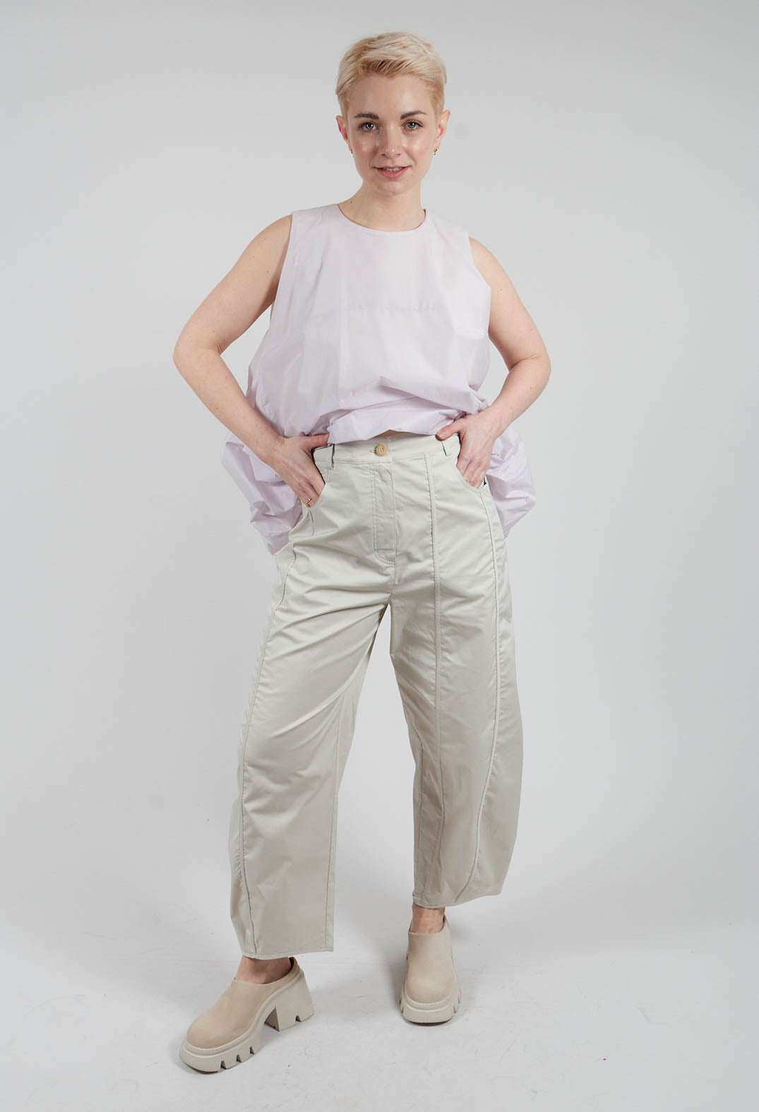 Vel Trousers in Grey