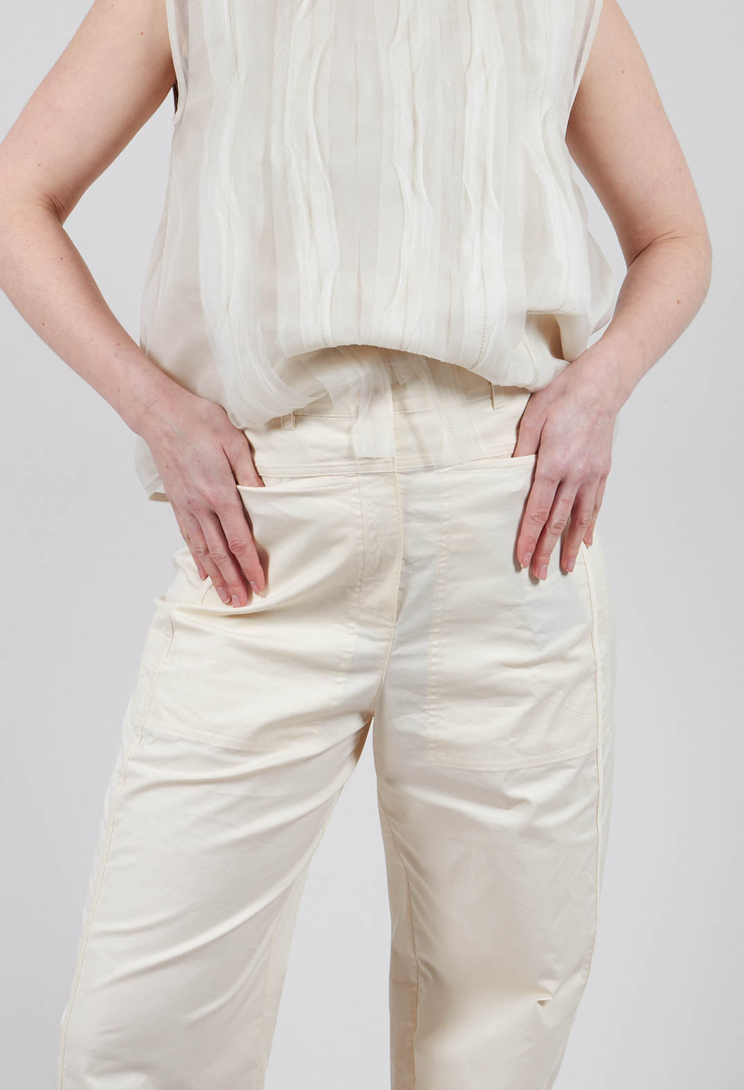 Vela Trousers in Off White