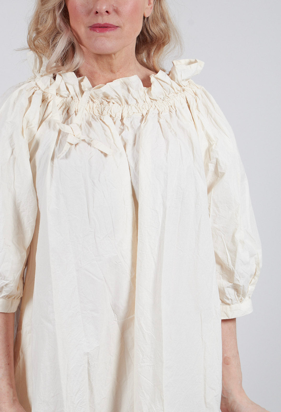 Venenball Dress in Schnee