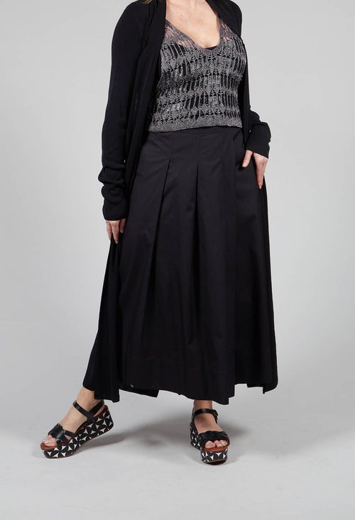 Wide Cropped Trousers in Black