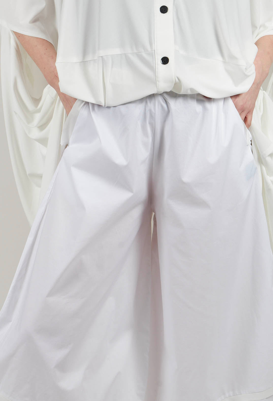 Wide Leg  Trouser in Friday White