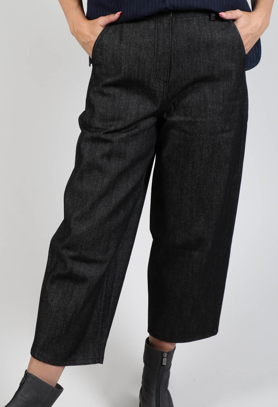 Wide Leg Capri Trousers in Grey