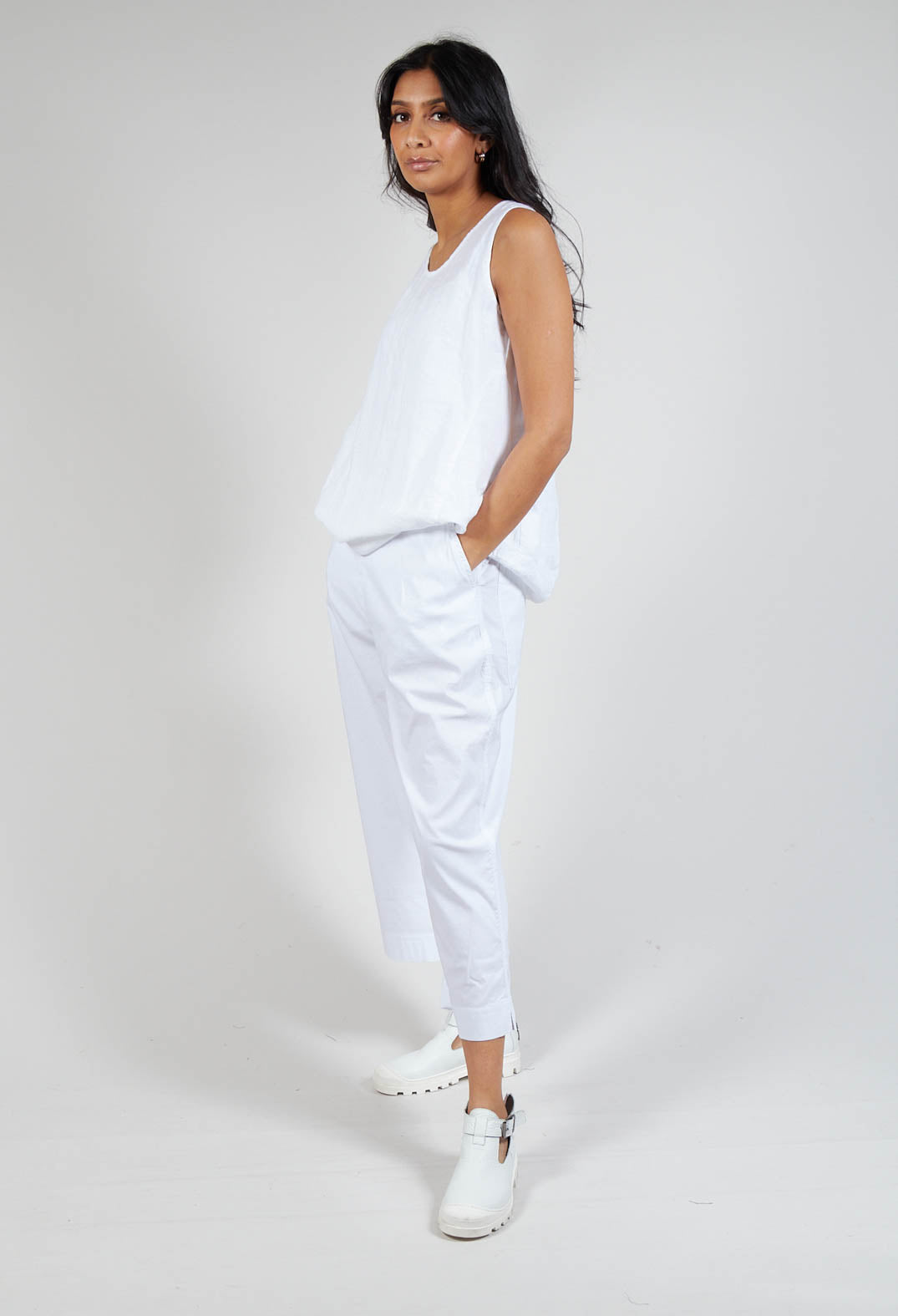 Wide Leg Cropped Trousers in White