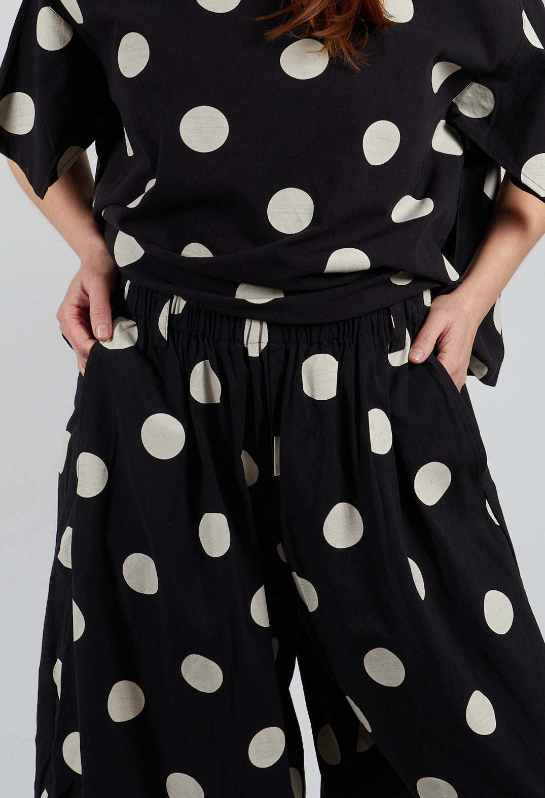 Wide Leg Spotted Trousers in Black