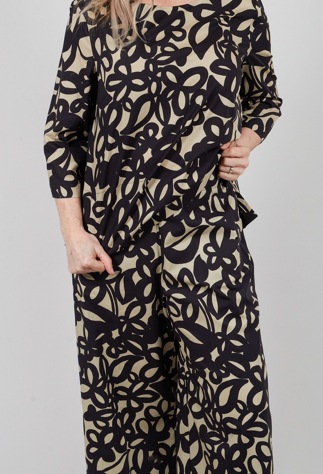 Wide Leg Trouser in Lark and Nero