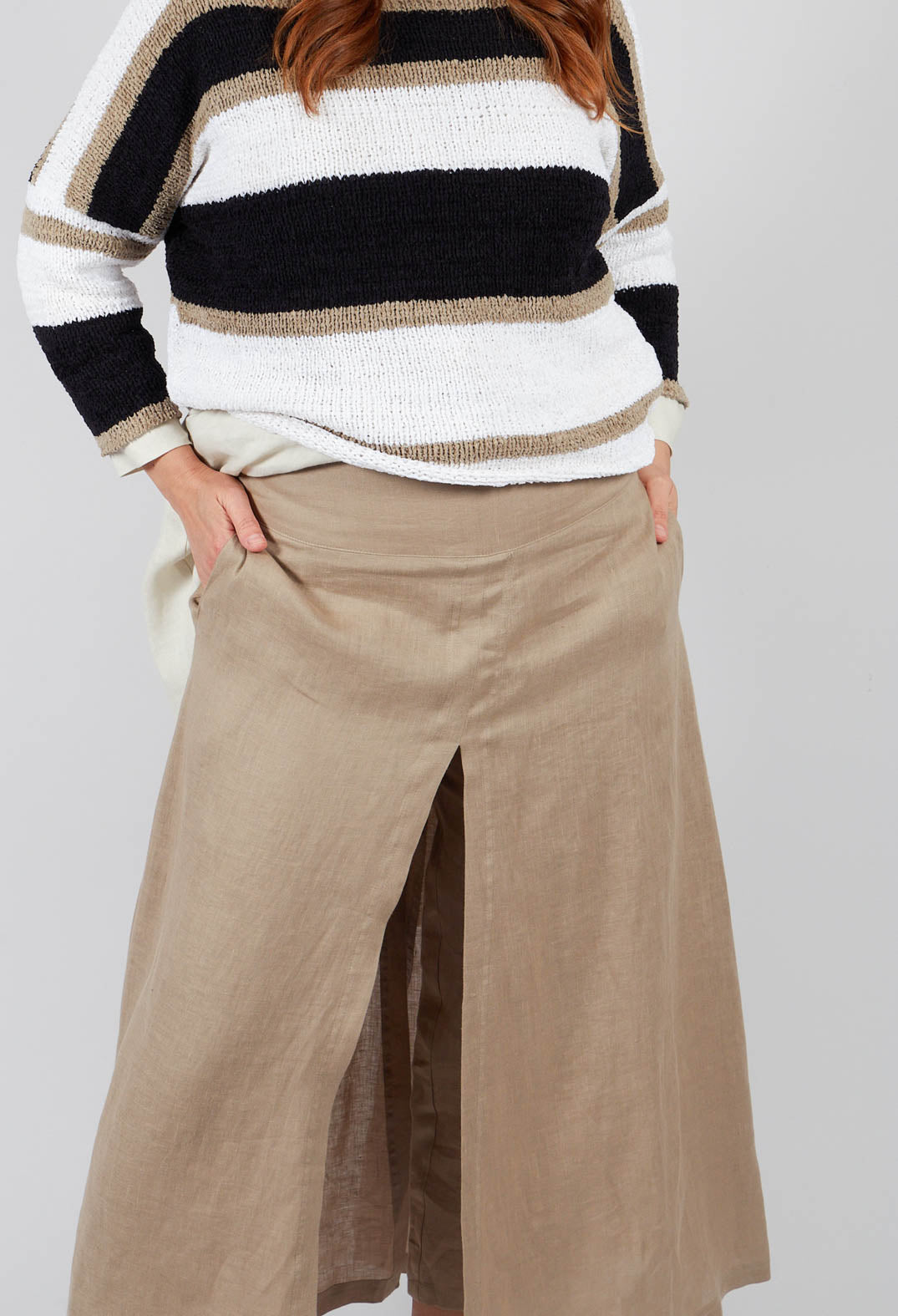 Wide Leg Trouser in Taupe