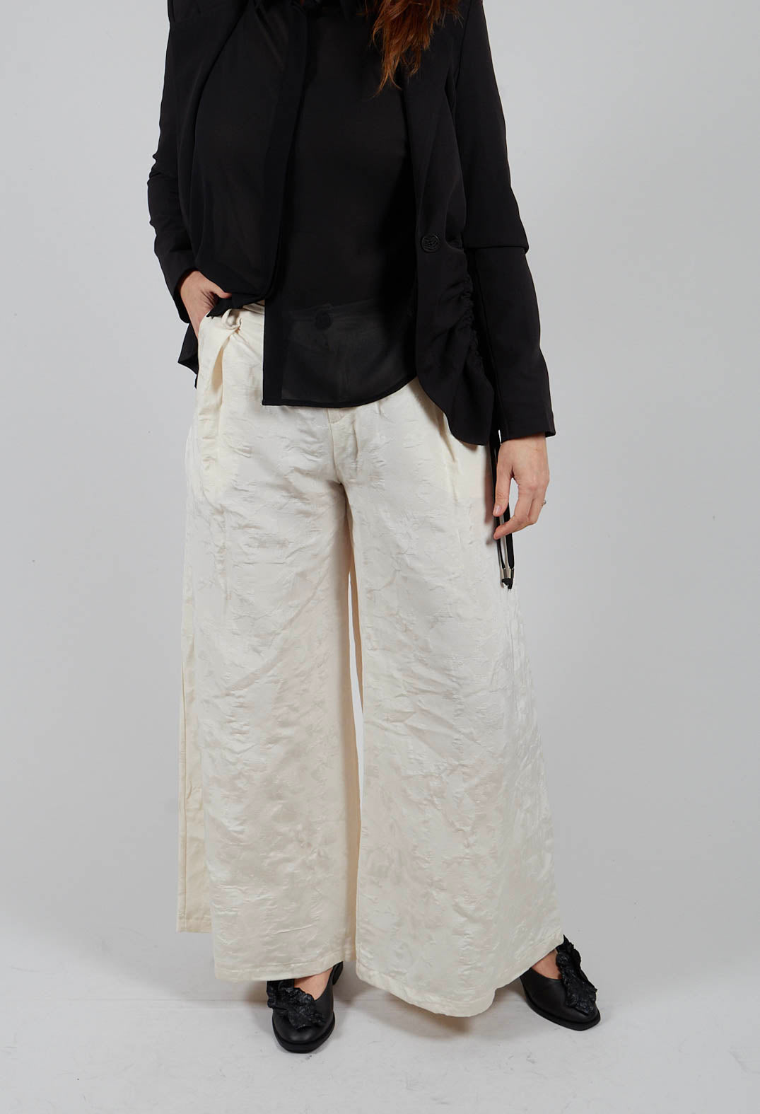 Wide Leg Trousers in Jacquard Ecru