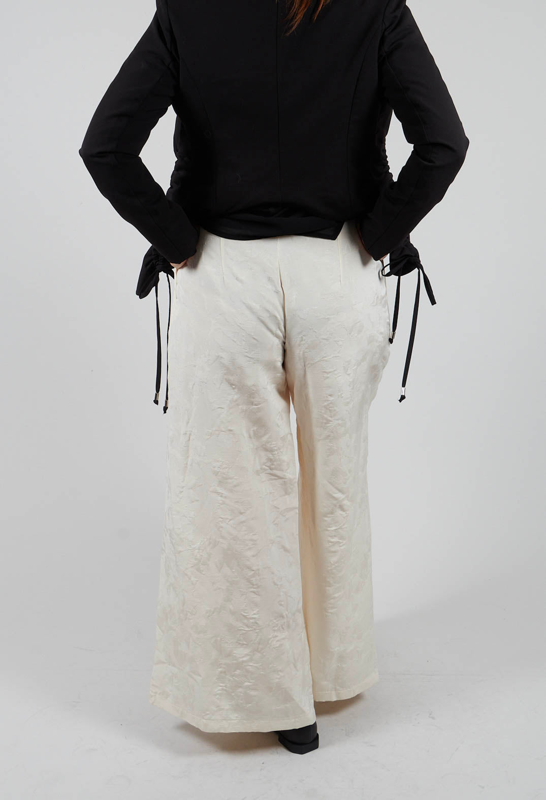 Wide Leg Trousers in Jacquard Ecru