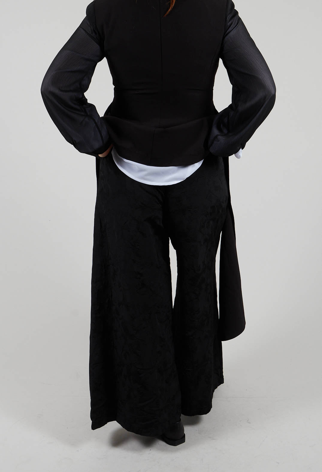 Wide Leg Trousers in Jacquard Nero