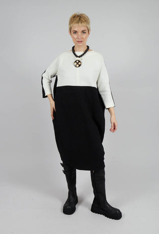 Dress with 3/4 Sleeves in Black/White
