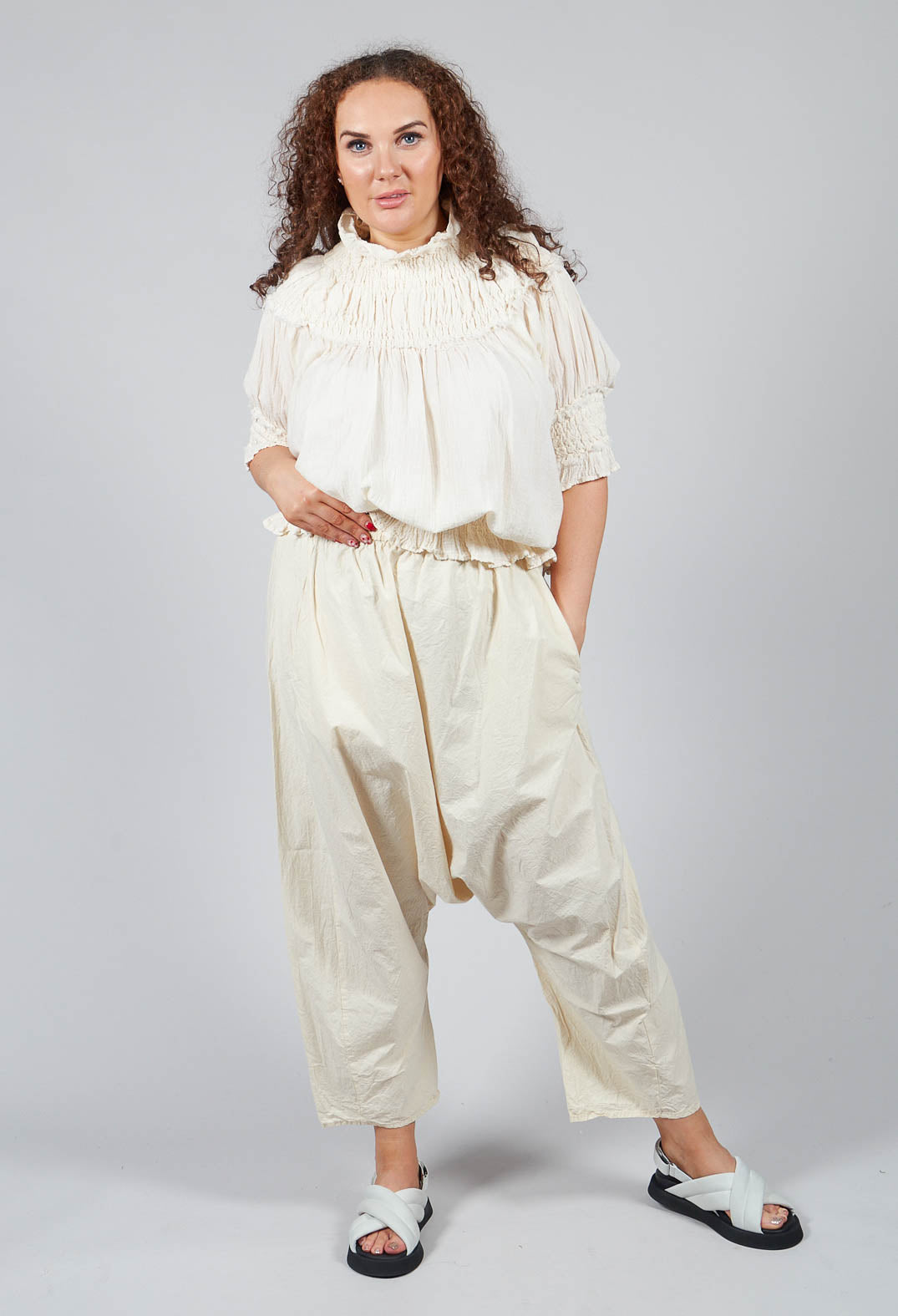 Zaunetz Trousers in Stroh