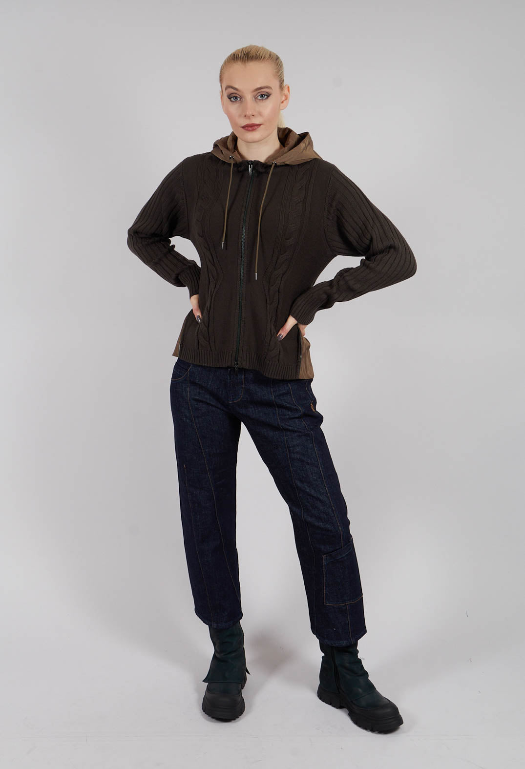 Freize Knitted Cardigan in Green