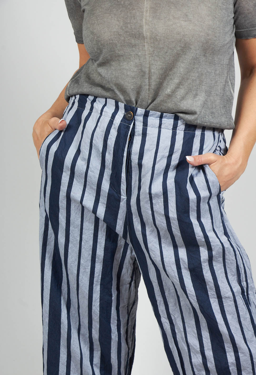 Striped Cropped Style - Casual Trousers in Alu