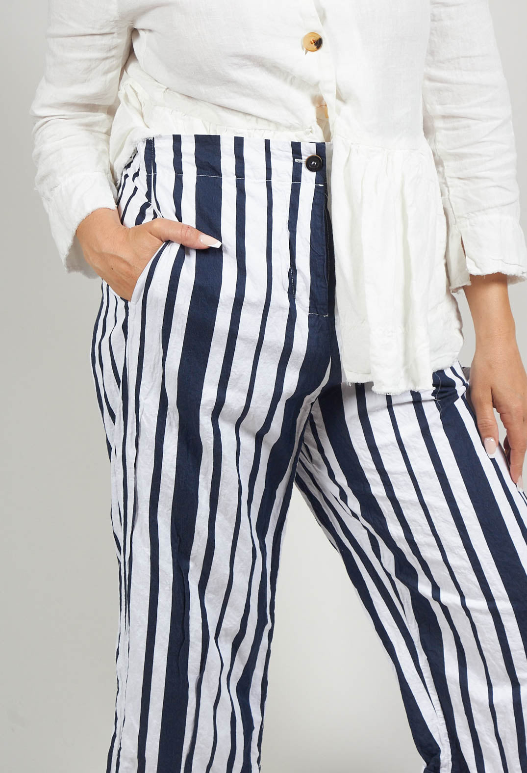 Striped Cropped Style - Casual Trousers in White