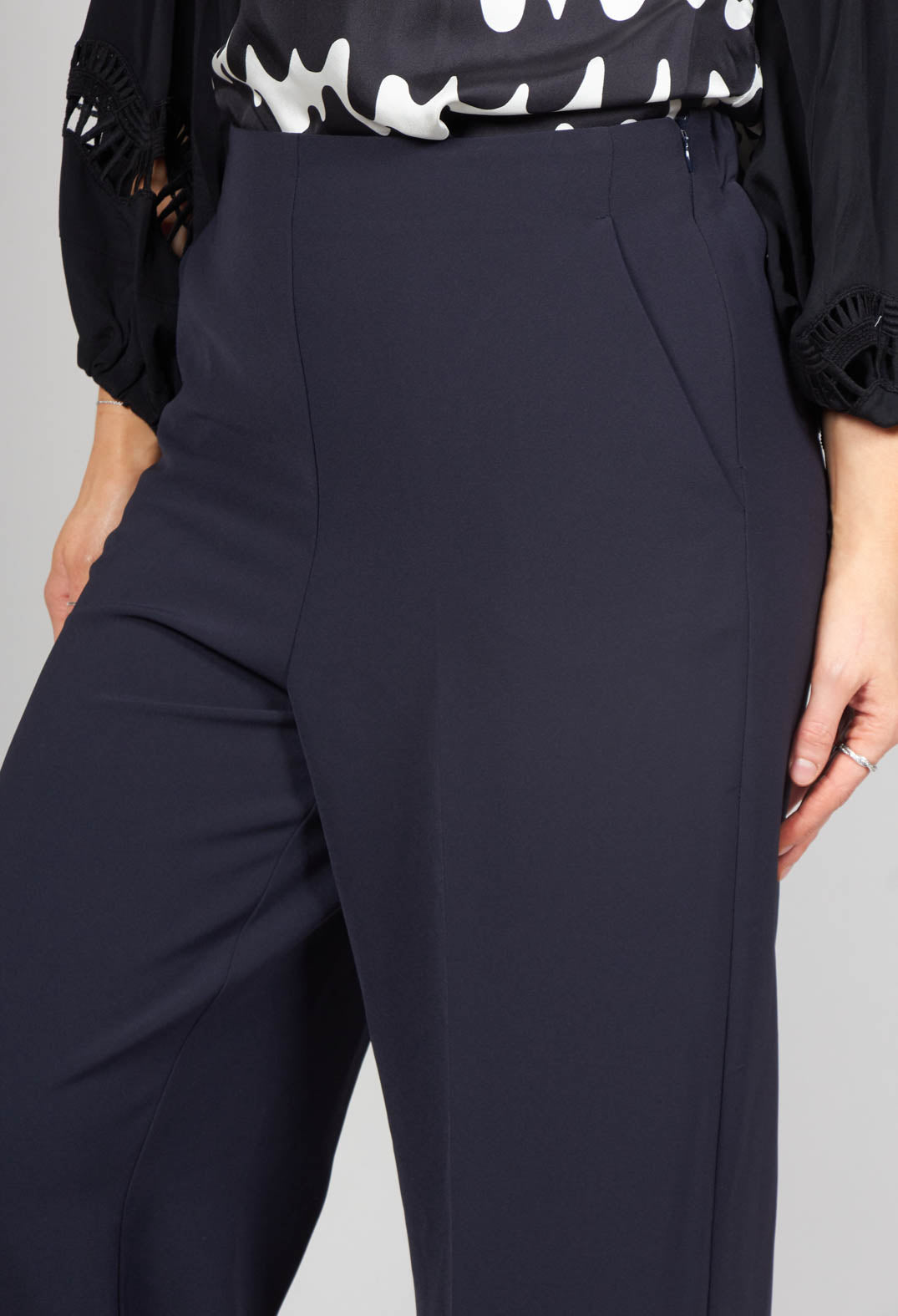 high waisted tailored trousers in navy with front pockets