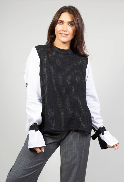 Contrast Top in Orpimento Black