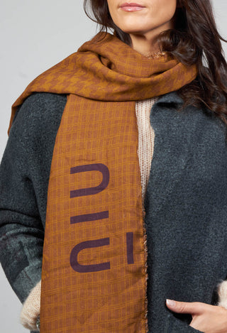 Patterned Scarf in Bronzo