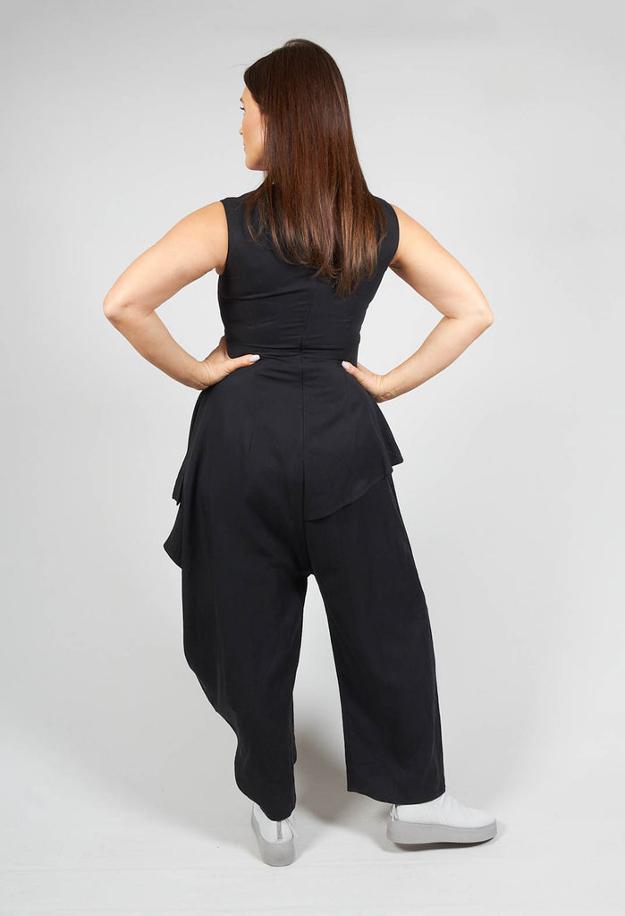 Sleeveless Jumpsuit in Nero