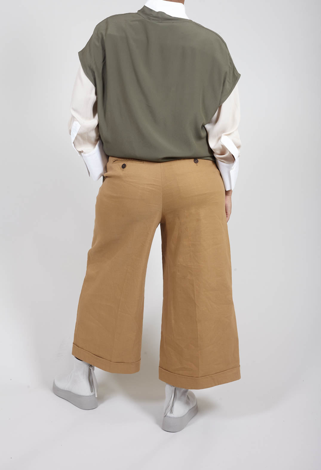 Cropped Wide Leg Trousers in Bobtail Bronzo