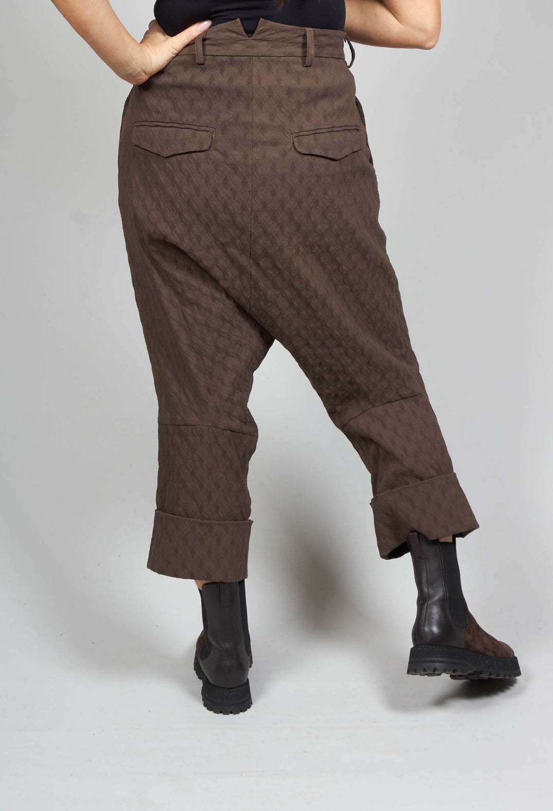 Textured Drop Crotch Trousers in Marone