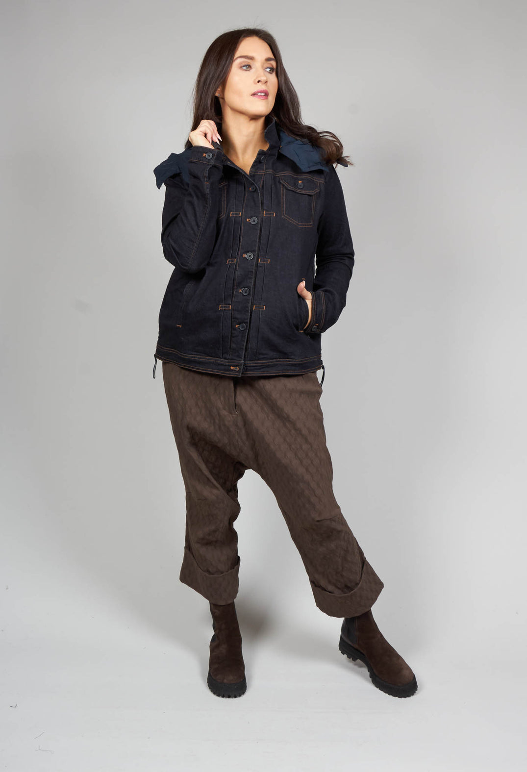 Textured Drop Crotch Trousers in Marone