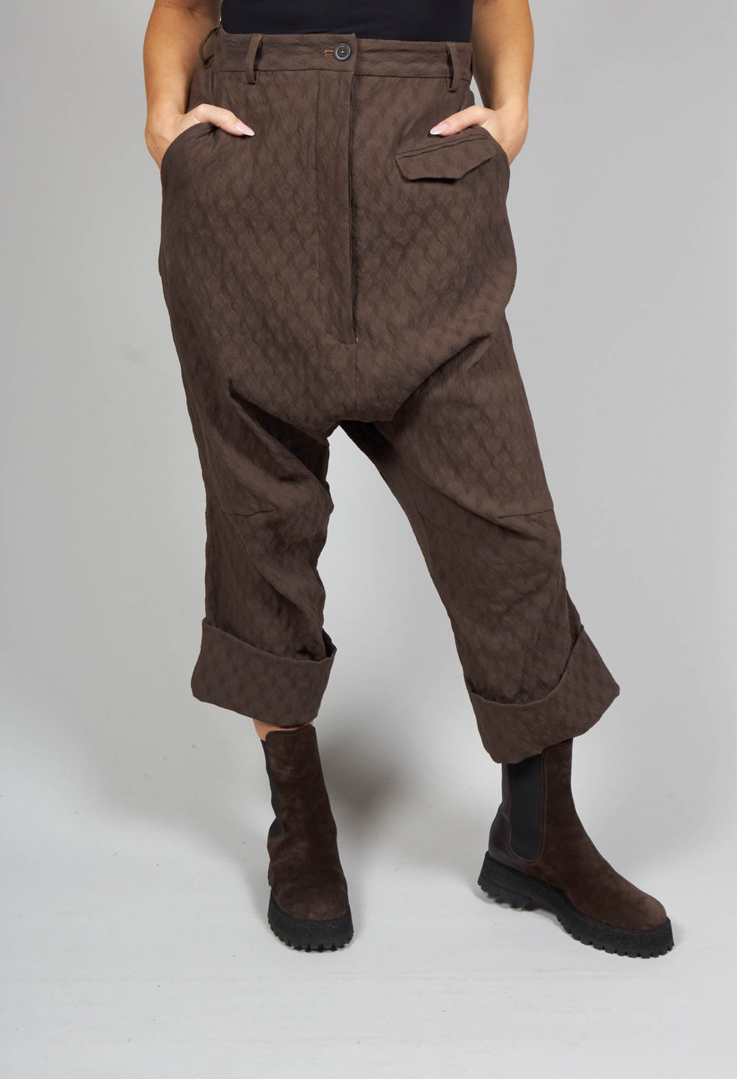 Textured Drop Crotch Trousers in Marone