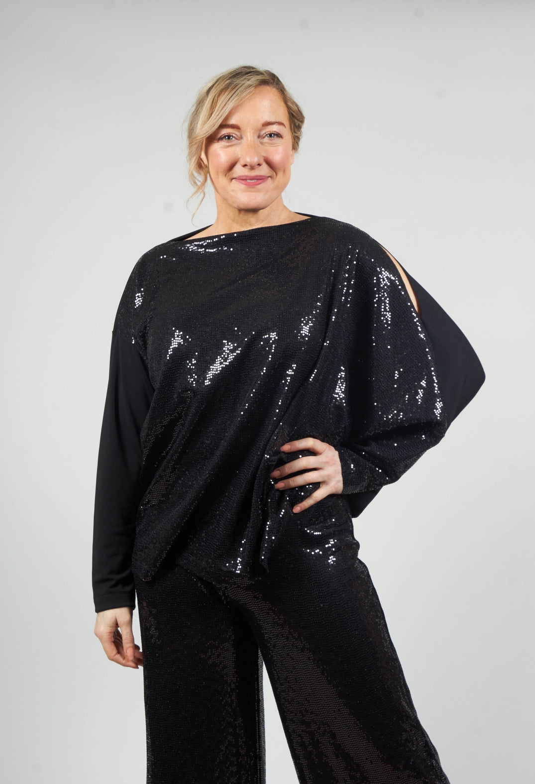 Sequin Top Shirt Utek in Black