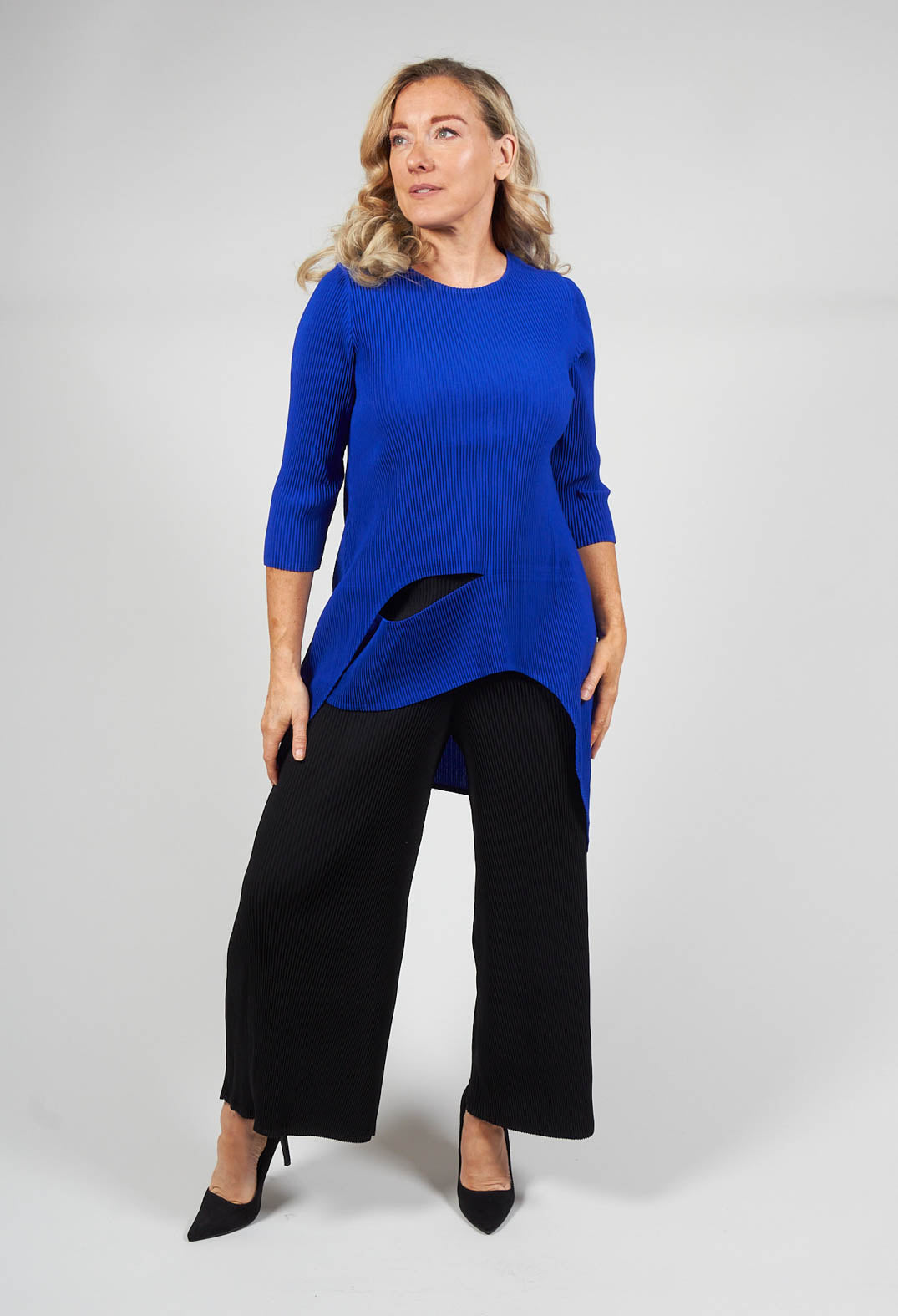 Della Top in Royal