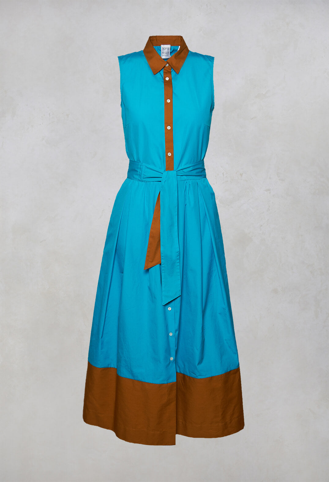 Sleeveless Shirt Dress in Blue/Brown