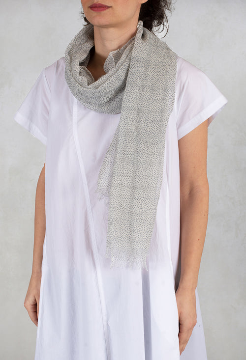 Scarf in Off White/Charcoal