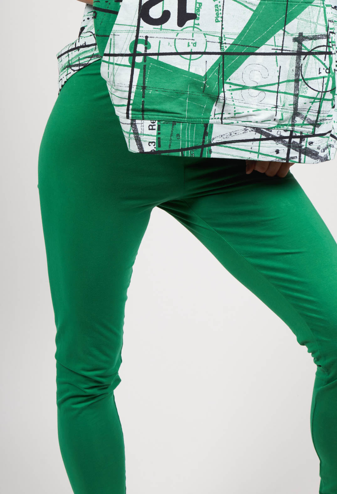 Stretch Fit Leggings in Apple