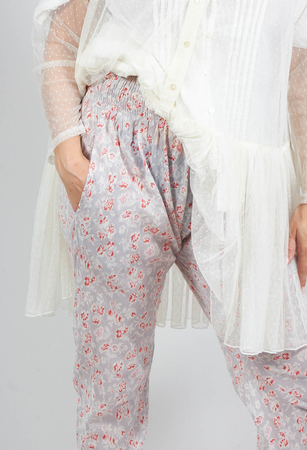 Fan Fan Trousers with Elasticated Waist in Grey Floral