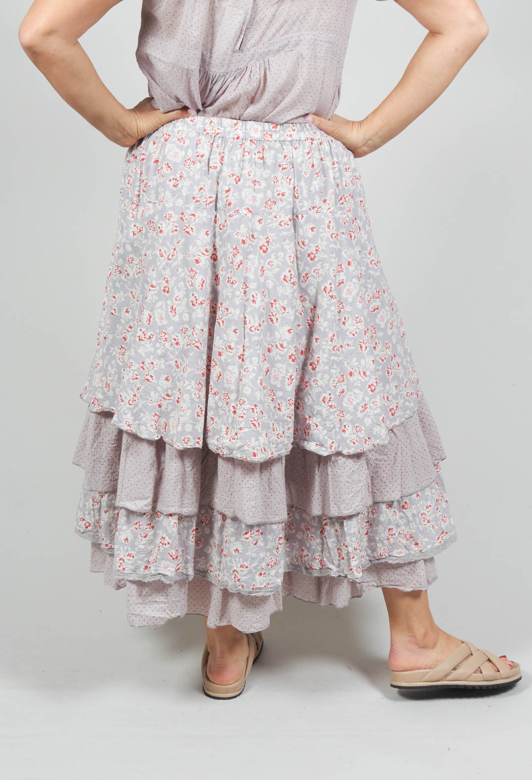 Jupon Tiered Skirt in Grey Floral