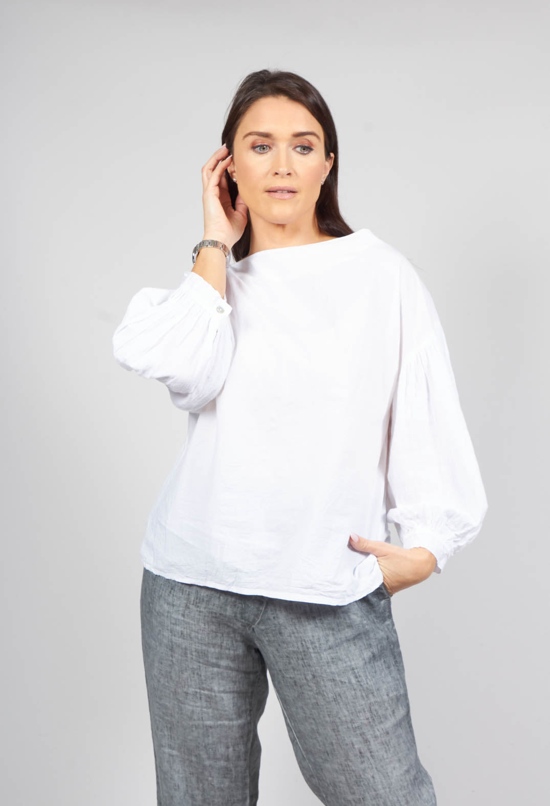 Crinkle Top with Contrasting Sleeves in White